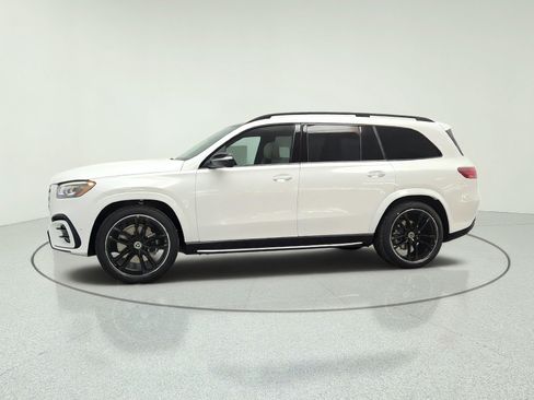 New 2026 Mercedes-Benz GLS 580 4MATIC image 8