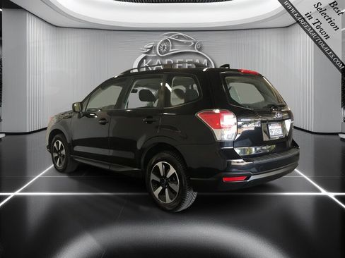 Used 2017 Subaru Forester 2.5i w/ Alloy Wheel Package AWD/4WD image 7