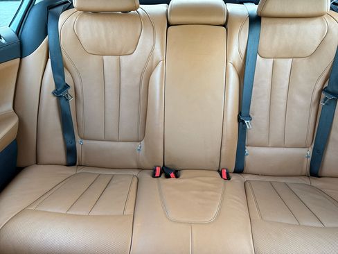 Used 2020 BMW 740i xDrive w/ Cold Weather Package image 71