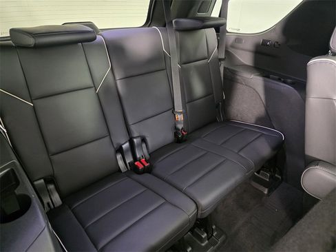 Used 2023 Cadillac Escalade Sport w/ Touring Package image 17