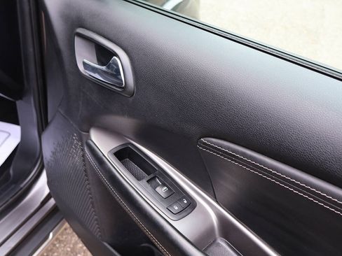Used 2014 Dodge Journey Crossroad w/ Flexible Seating Group FWD image 21