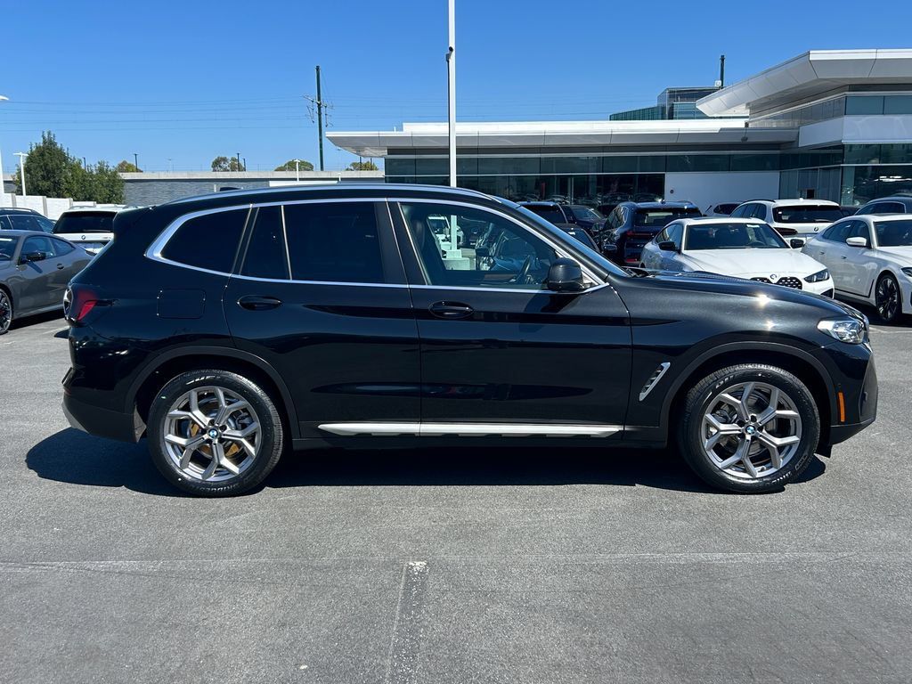 Used 2024 BMW X3 xDrive30i w/ Premium Package AWD/4WD image 6