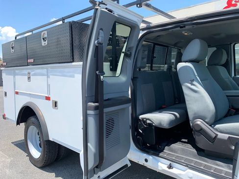 Used 2016 Ford F550 4x4 SuperCab Super Duty image 27