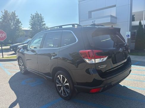 Used 2023 Subaru Forester Limited AWD/4WD image 4