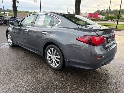 Used 2015 INFINITI Q70 3.7 RWD image 9