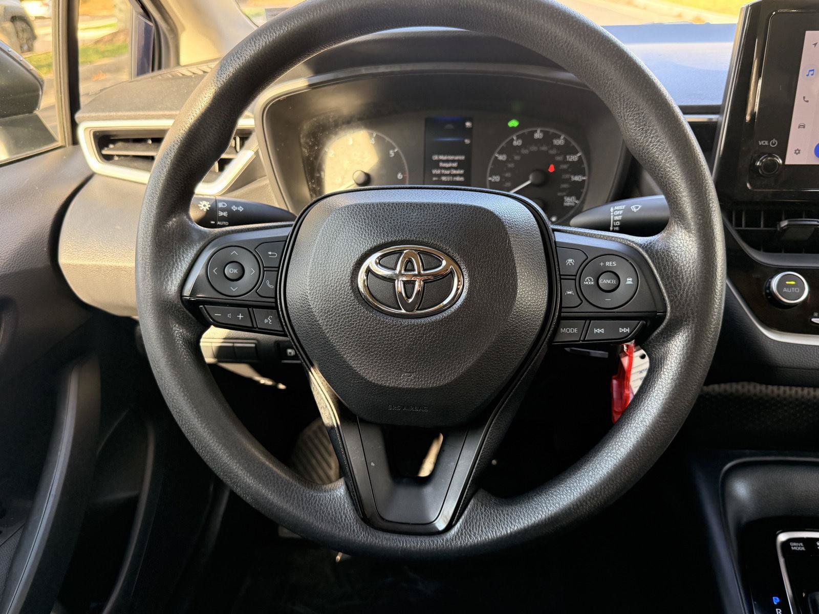 Used 2023 Toyota Corolla LE w/ Carpet Mat Package (TMS) FWD image 22