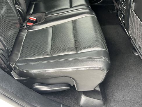 Used 2020 Jeep Grand Cherokee Limited w/ Luxury Group II AWD/4WD image 22