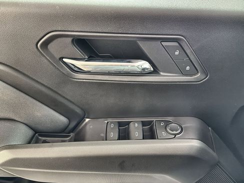 New 2026 GMC Canyon Elevation w/ Convenience Package image 15