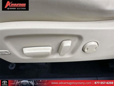 Used 2015 Toyota Highlander Limited Platinum image 22