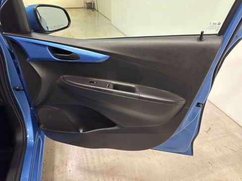 Used 2017 Chevrolet Spark LT image 37