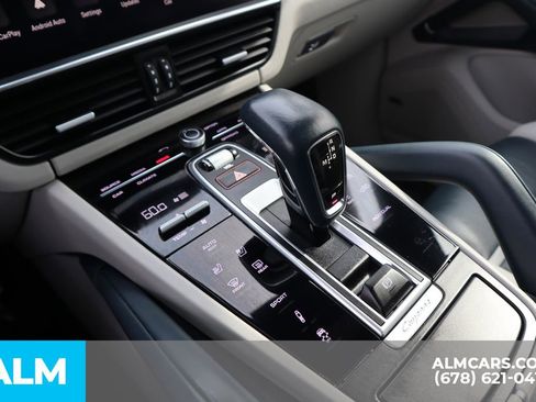 Used 2023 Porsche Cayenne S Platinum w/ Assistance Package image 34