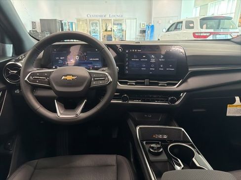 New 2026 Chevrolet Equinox LT AWD/4WD image 20