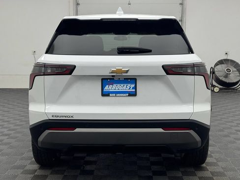 Used 2025 Chevrolet Equinox LT FWD image 22
