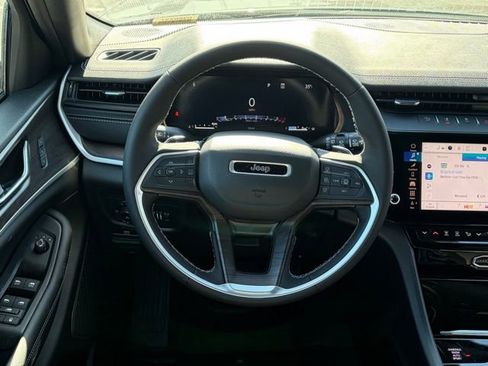 New 2026 Jeep Grand Cherokee Limited AWD/4WD image 38