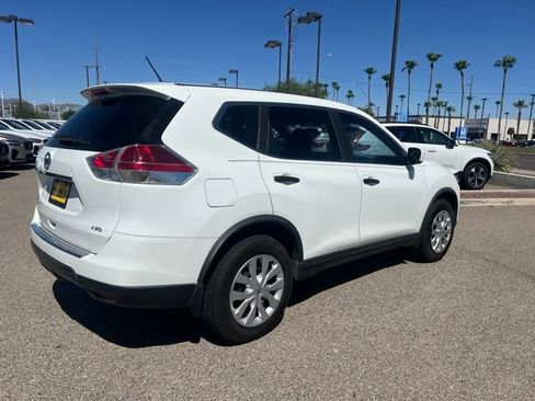 Used 2016 Nissan Rogue S AWD/4WD image 3