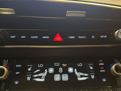 Used 2026 Genesis GV70 3.5T Sport Prestige AWD/4WD image 18