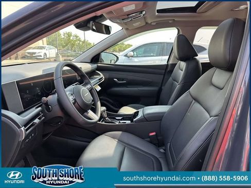 Certified 2025 Hyundai Tucson SEL AWD/4WD image 17