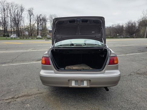 Used 2000 Toyota Corolla VE FWD image 19