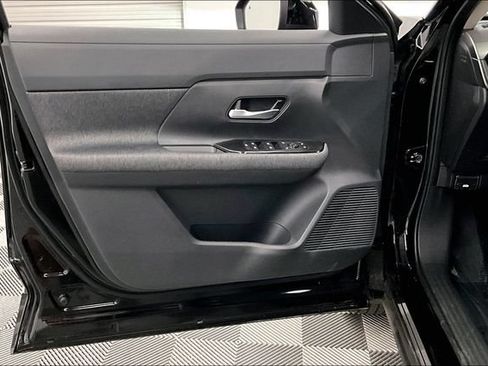 New 2027 Nissan Kicks SV w/ SV Premium Package AWD/4WD image 27