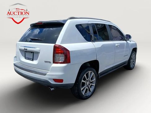 Used 2015 Jeep Compass Limited FWD image 5