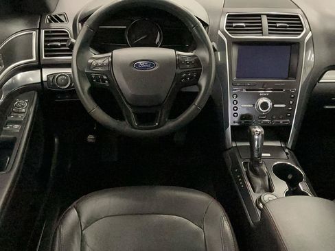 Used 2018 Ford Explorer Sport w/ Equipment Group 401A AWD/4WD image 17
