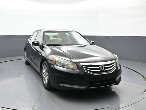 Used 2012 Honda Accord LX image 3