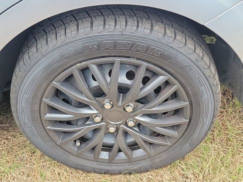 Used 2018 Subaru Impreza 2.0i image 11