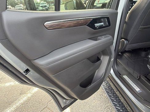 New 2026 Chevrolet Tahoe Z71 w/ Comfort Package AWD/4WD image 19