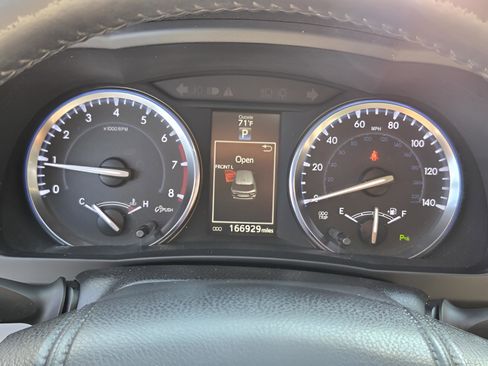 Used 2014 Toyota Highlander Limited Platinum image 23