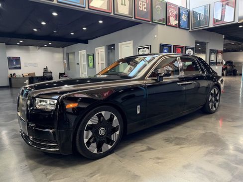 Used 2026 Rolls-Royce Phantom Sedan image 1