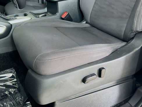 Used 2022 Nissan Frontier SV w/ Technology Package image 20