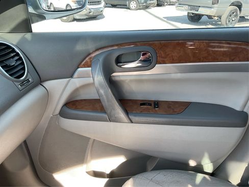 Used 2011 Buick Enclave CXL FWD image 20