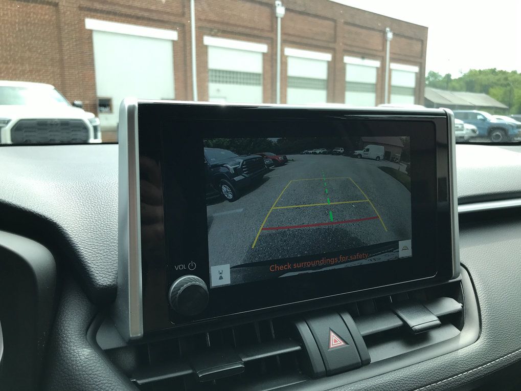 Certified 2025 Toyota RAV4 XLE AWD/4WD image 18