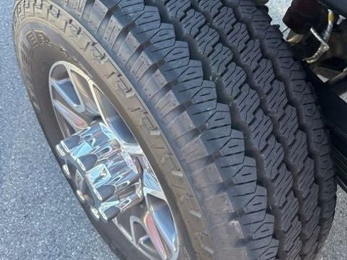 Used 2024 Ford F350 Lariat w/ FX4 Off-Road Package image 33