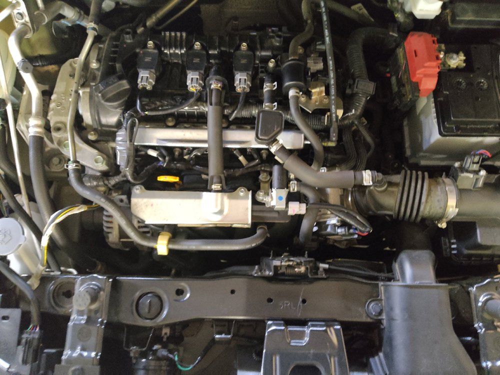 Used 2020 Nissan Versa SR w/ Convenience Package FWD image 30