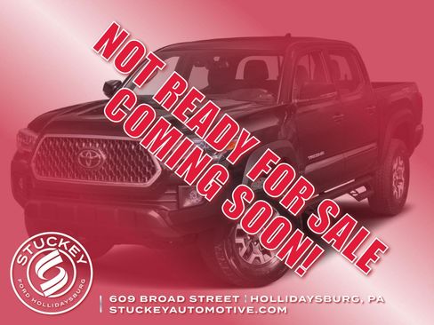 Used 2019 Toyota Tacoma TRD Off-Road image 1