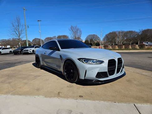 Used 2022 BMW M4 Coupe image 3