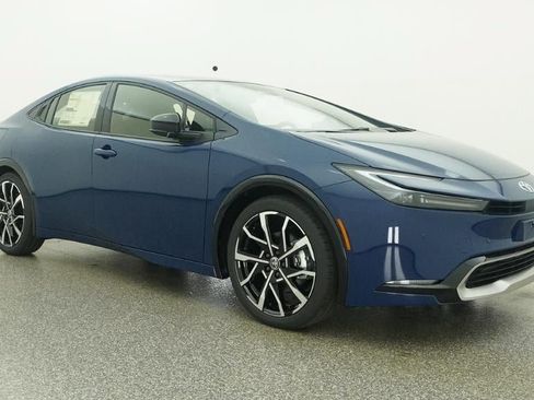 New 2026 Toyota Prius Plug-In Hybrid FWD image 29