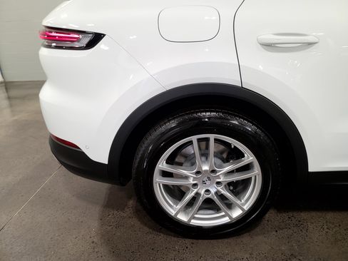 New 2026 Porsche Cayenne image 36