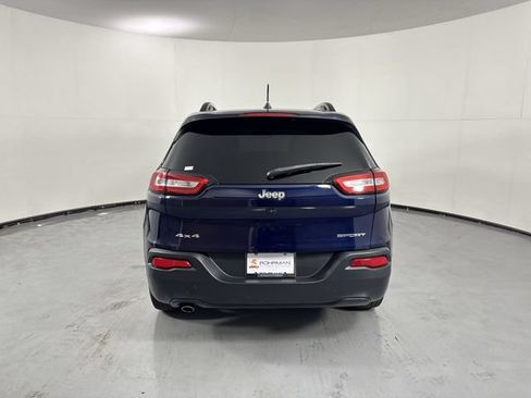 Used 2016 Jeep Cherokee Sport w/ Cold Weather Group AWD/4WD image 34