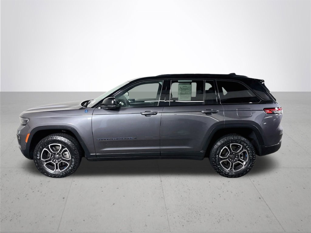 Used 2023 Jeep Grand Cherokee Trailhawk w/ Advanced Protech Group II AWD/4WD image 10