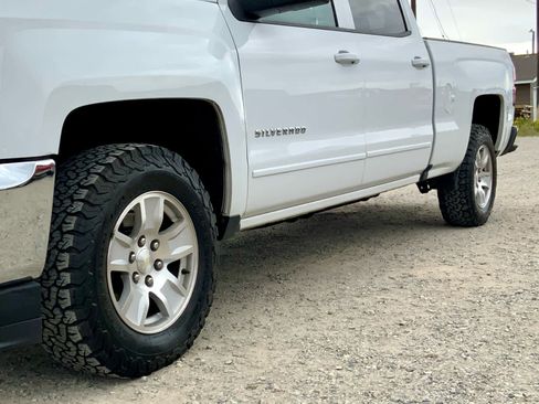Used 2017 Chevrolet Silverado 1500 LT w/ Trailering Package AWD/4WD image 18
