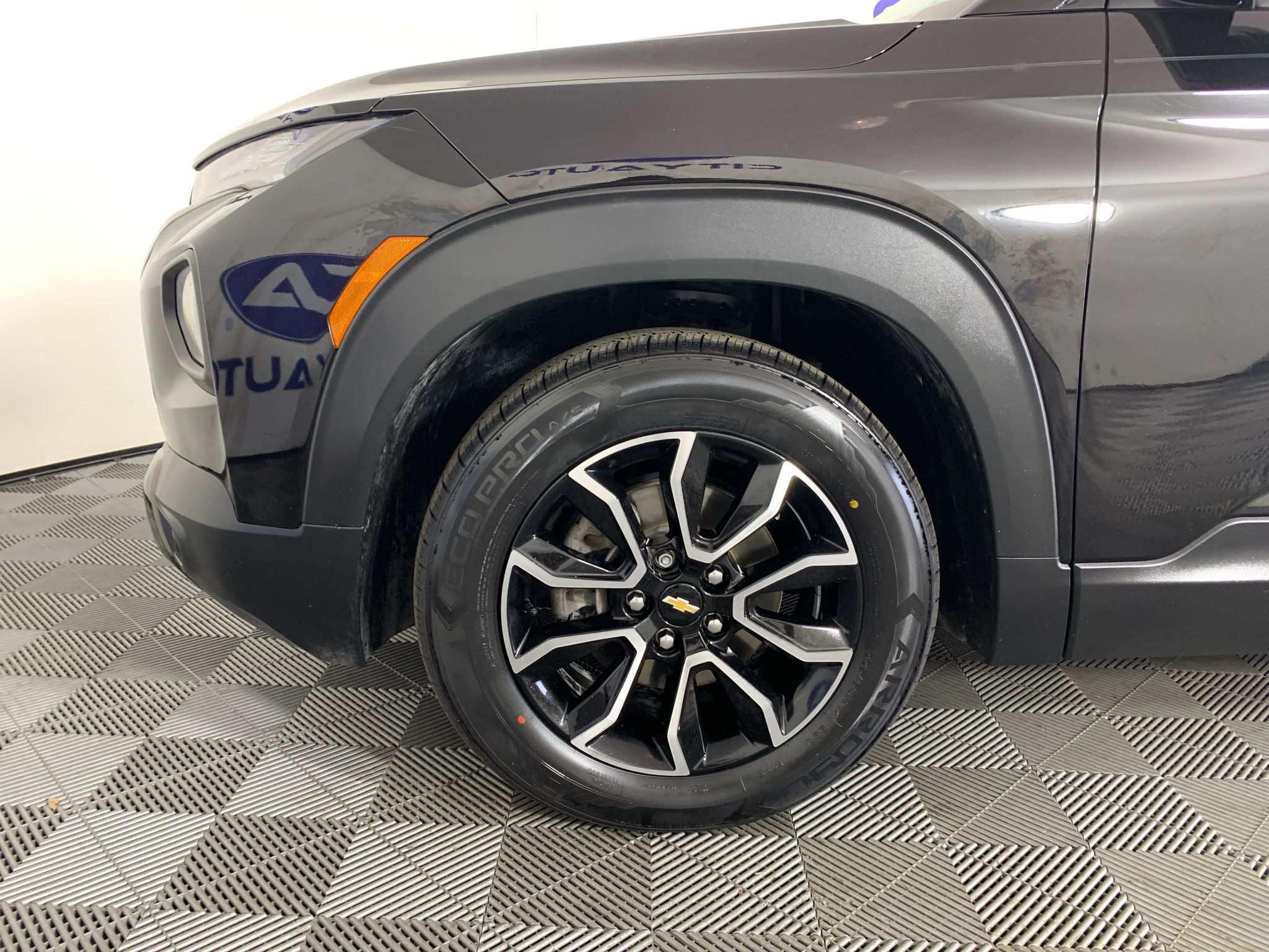 Used 2021 Chevrolet TrailBlazer ACTIV w/ Sun and Liftgate Package FWD image 11
