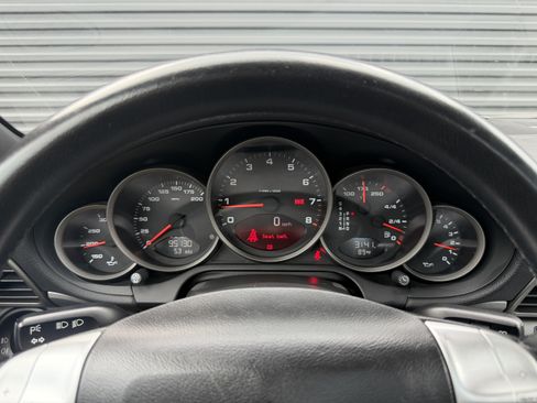 Used 2006 Porsche 911 Carrera RWD image 30