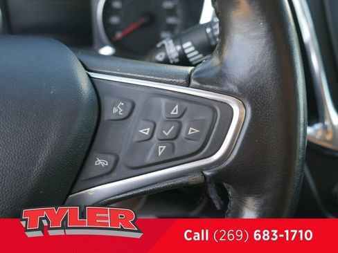 Used 2020 Chevrolet Equinox LT w/ Driver Convenience Package FWD image 28