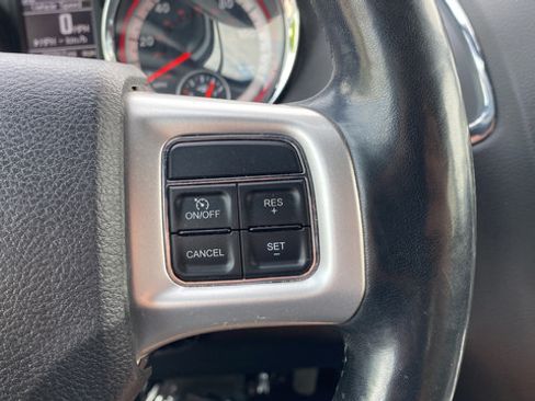 Used 2019 Dodge Grand Caravan GT FWD image 32
