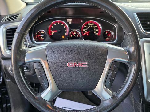 Used 2013 GMC Acadia SLE image 32