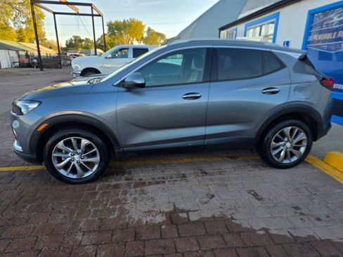 Used 2021 Buick Encore GX Essence w/ Experience Buick Package image 9