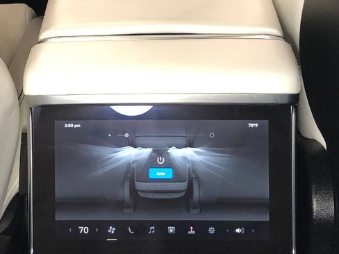 Used 2022 Tesla Model S Plaid image 33