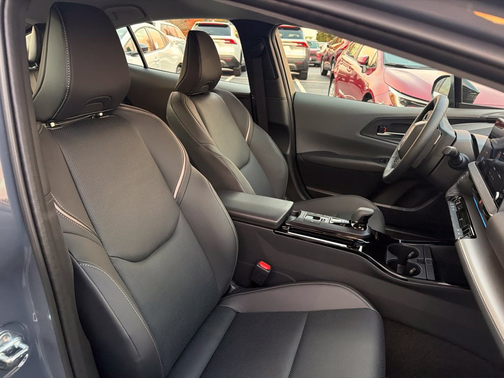 Certified 2026 Toyota Prius XLE FWD image 11